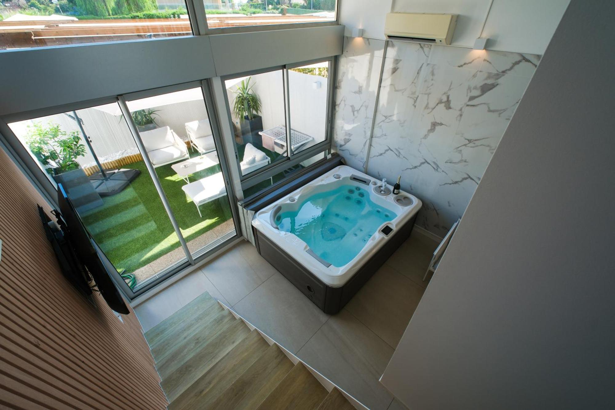 Villa Bono Jacuzzi & Spa Saint-Laurent-du-Var Zewnętrze zdjęcie